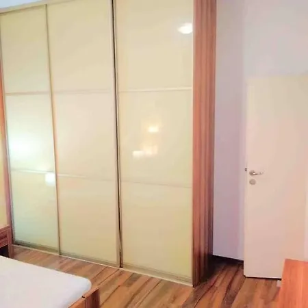 Kúpeľná Oldtown Apartamento *